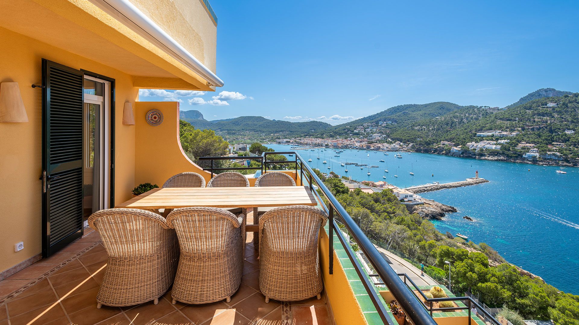 media from cdn